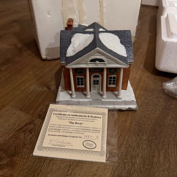 Rockwell's Christmas in Stockbridge Collection The Bank 1993 No. 14831A - Picture 1 of 7